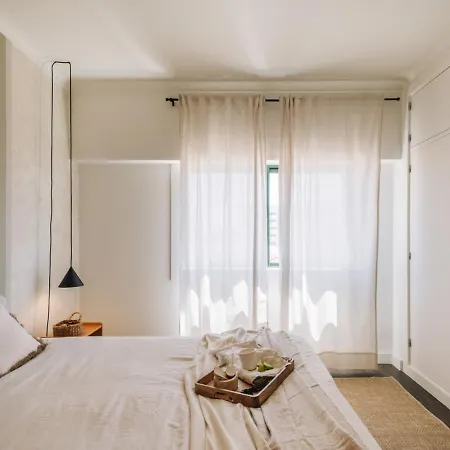 Ladispoli - 1 Bedroom In Estrela * Lissabon